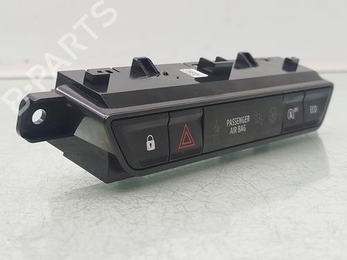 switch-dacia-sandero-iii-2021-33000620 main image