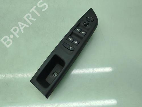 Used Left front window switch OPEL CORSA F (P2JO) 1.2 (68) (101 hp) 29544533