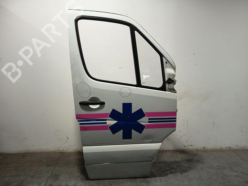 Used Right front door Right front door MERCEDES-BENZ SPRINTER 3,5-t Platform/Chassis (B906) 316 CDI (906.131, 906.133, 906.135, 906.231, 906.233,... (163 hp) 33329107 33329107