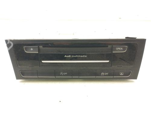 Used Radio AUDI A4 B8 (8K2) 2.0 TDI quattro (190 hp) 31973845