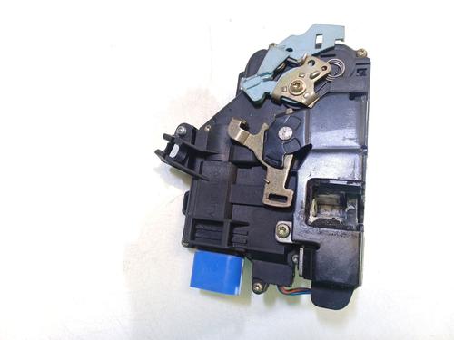 Front right lock VW CADDY III MPV (2KB, 2KJ, 2CB, 2CJ) 1.9 TDI | BP27492211C97 