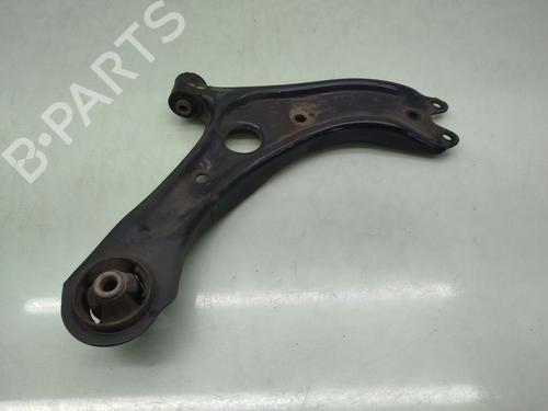 Used Right front suspension arm HYUNDAI TUCSON (TL, TLE) 1.7 CRDi (116 hp) 30288729