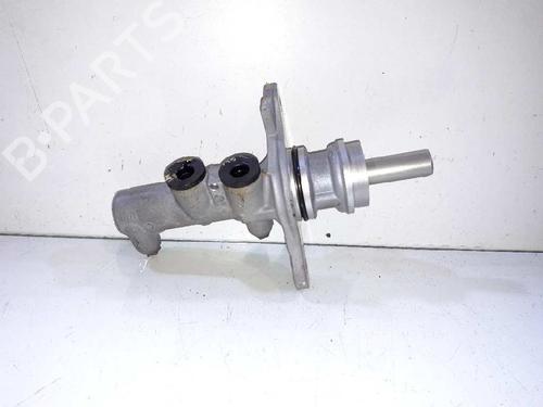 Used Brake master cylinder MERCEDES-BENZ V-CLASS (W447) [2014-2025]  13047681