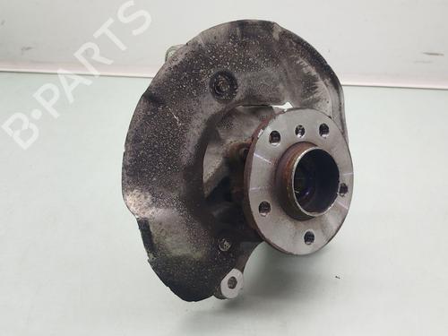 Used Right front steering knuckle BMW X1 (F48) sDrive 18 d (150 hp) 26707193