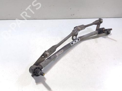 Used Front windshield wiper arm DACIA DOKKER Box Body/MPV 1.5 dCi 75 / Blue dCi 75 (FEJW, FEAH) (75 hp) 30701557