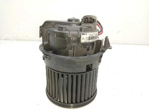 Used Heater blower motor PEUGEOT 2008 I (CU_) 1.6 BlueHDi 100 (100 hp) 11027437
