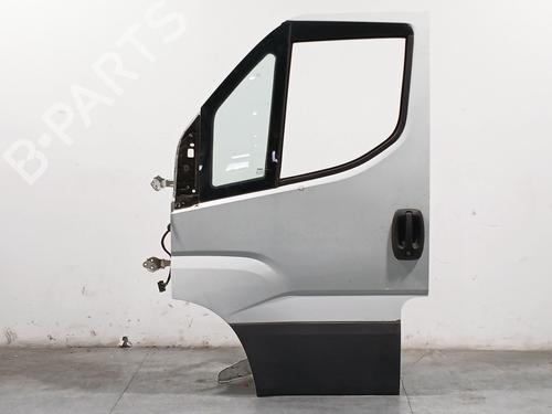 Porta frente esquerda Porta frente esquerda IVECO DAILY VI Van 35S16, 35C16, 40C16, 50C16, 70C16 (160 hp) 36037587 36037587