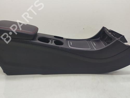 Armrest / Center console MERCEDES-BENZ GLA-CLASS (X156) GLA 200 CDI / d (156.908) | BP32193693I20