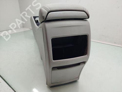 Armrest / Center console MERCEDES-BENZ GLA-CLASS (X156) GLA 220 CDI 4-matic (156.905) | BP29356956I20 
