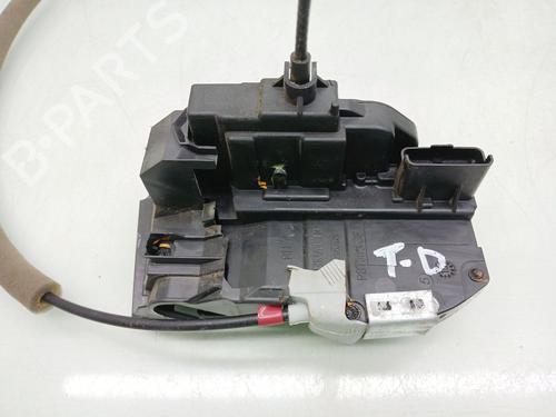 rear-right-lock-renault-kadjar-ha_-hl_-2015-32508153 main image