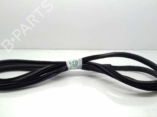 Used Rubber door seal MERCEDES-BENZ VITO Mixto (Double Cabin) (W447) [2014-2025]  14307447