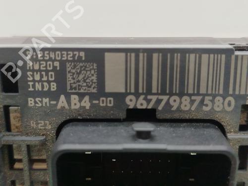 Fuse box PEUGEOT 508 SW I (8E_) 2.0 HDi | BP29924422E1