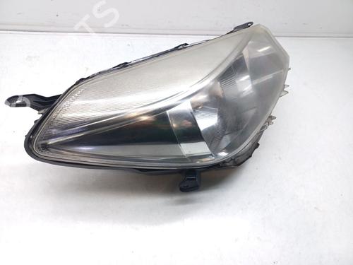 Right headlight TOYOTA YARIS (_P13_) 1.4 D (NLP130_, NLP130) | BP29544556C29