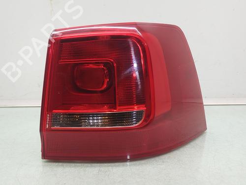 Feu arrière droit VW SHARAN (7N1, 7N2) 2.0 TDI (140 hp) 32027823