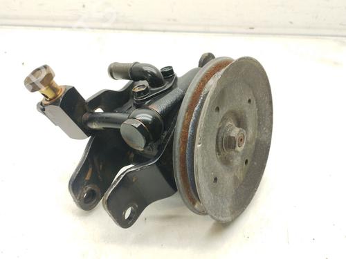 Used Steering pump Steering pump NISSAN TERRANO II (R20) [1992-2007] 32096098 32096098