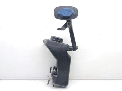 Windscreen washer tank MERCEDES-BENZ C-CLASS T-Model (S205) AMG C 63 (205.286) A2058600160