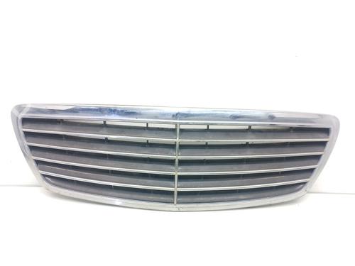 Used Grille MERCEDES-BENZ S-CLASS (W220, V220) S 350, S 350 L (220.067, 220.167) (245 hp) 16251577