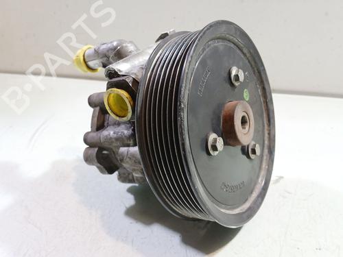Used Steering pump OPEL VIVARO A Bus (X83) 2.0 CDTI (F7, J7, A07) (114 hp) 30722625