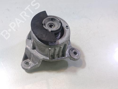 Used Engine mount Engine mount MERCEDES-BENZ V-CLASS (W447) V 250 CDI / d (447.811, 447.813, 447.815) (190 hp) 40106832 40106832