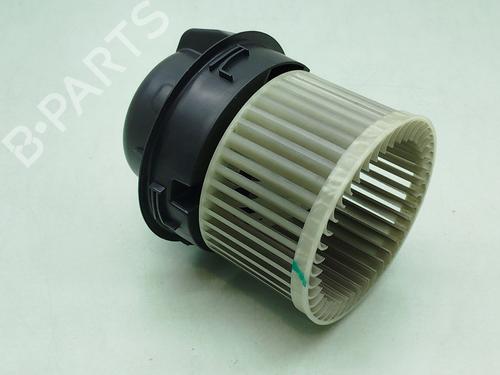 Used Heater blower motor OPEL CORSA F (P2JO) 1.2 (68) (101 hp) 29596257