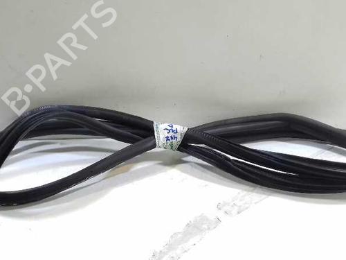 Used Rubber door seal MERCEDES-BENZ V-CLASS (W447) [2014-2025]  14307474