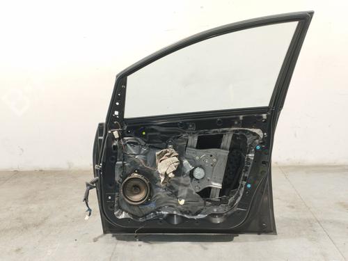 Right front door MITSUBISHI GRANDIS (NA_W) 2.0 DI-D (NA8W) | BP30790726C3