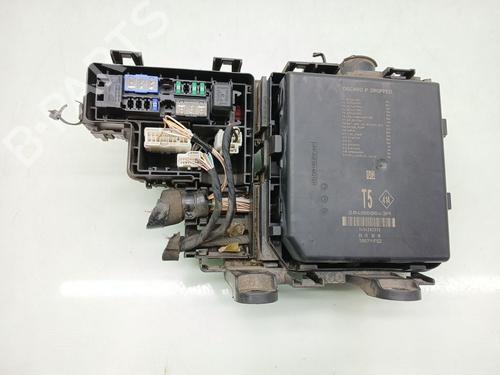 Used Fuse box RENAULT KADJAR (HA_, HL_) 1.2 TCe 130 (HLMR) (130 hp) 32669849