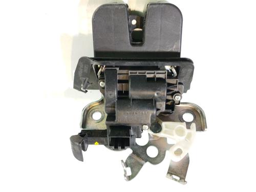 Serratura cofano posteriore SEAT LEON ST (5F8) 1.4 TSI (125 hp) 5E0827505 | 131515