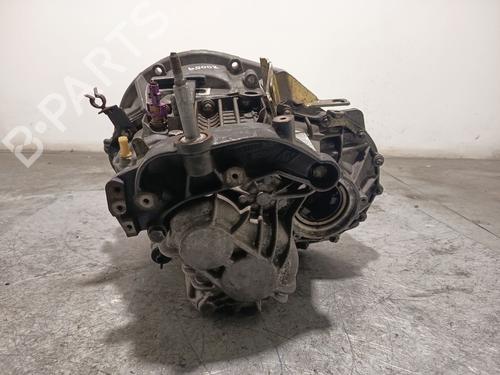 Gearbox OPEL VIVARO A Bus (X83) | BP32262042M3