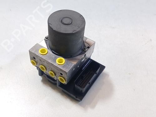 Used ABS pump ABS pump BMW 5 (E60) 525 d (177 hp) 33794873 33794873