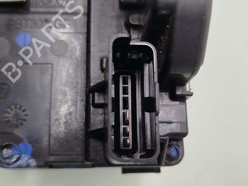 Front right lock NISSAN PULSAR Hatchback (C13) 1.2 DIG-T | BP30710833C97