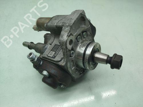 Used Injection pump OPEL ASTRA J (P10) [2009-2016]  21264026
