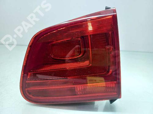 right-taillight-vw-tiguan-5n_-20-tdi-5n0945094h-2007-2008-2009-2010-2011-2012-2013-2014-2015-2016-2017-2018-11013968 main image