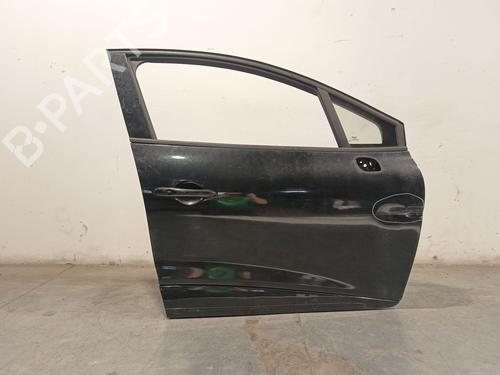 Used Right front door Right front door 37197585 37197585