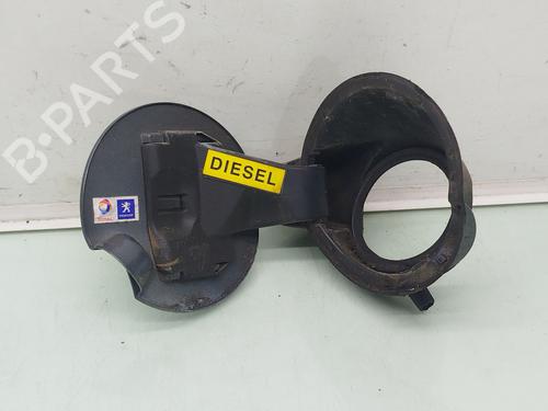Fuel flap PEUGEOT 5008 (0U_, 0E_) 1.6 HDi | BP32027806C131
