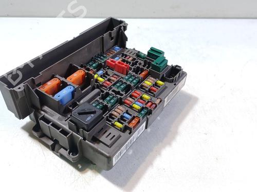 fuse-box-bmw-3-touring-e91-2004-2005-2006-2007-2008-2009-2010-2011-2012-36238772 main image