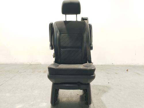 Rear seat VW MULTIVAN T5 (7HM, 7HN, 7HF, 7EF, 7EM, 7EN) 2.0 (115 hp) 17140513