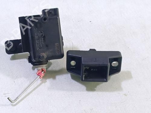 Used Tailgate lock DACIA SANDERO 1.4 (BS0C, BS0A, BS0G, BS1F, BS0E) (75 hp) 28216626
