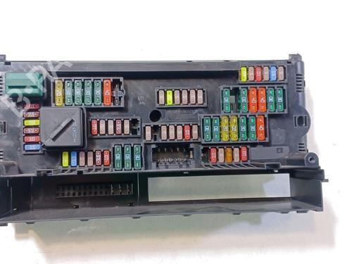 Fuse box BMW 5 Touring (F11) 530 d xDrive | BP30135213E1