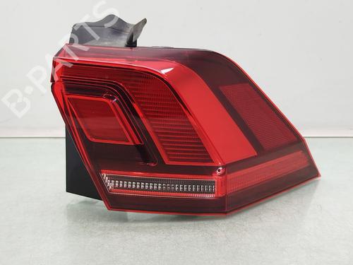 Højre baglygte VW TIGUAN (AD1, AX1) 2.0 TDI (115 hp) 32372461