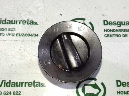 Used Headlight switch Headlight switch SKODA OCTAVIA I Combi (1U5) 1.9 TDI (110 hp) 2510262 2510262