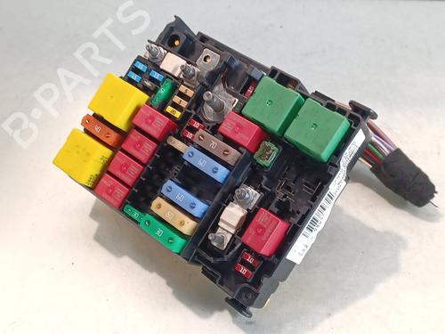 Used Fuse box Fuse box 38302362 38302362