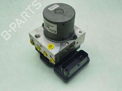 Used ABS pump HYUNDAI ix35 Van CRDi (136 hp) 29574314