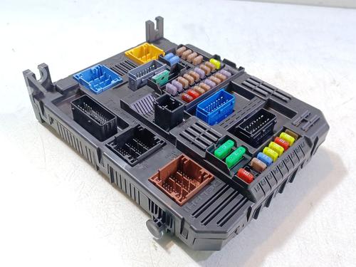 Used Fuse box Fuse box CITROËN C3 III (SX) 1.2 VTi 82 (82 hp) 33855547 33855547