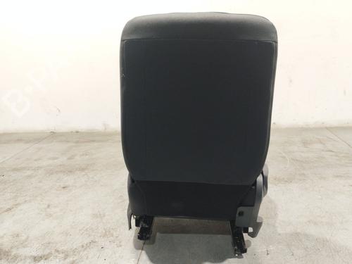 Right front seat MERCEDES-BENZ CITAN MPV (W415) 108 CDI (415.703) | BP30276848C16