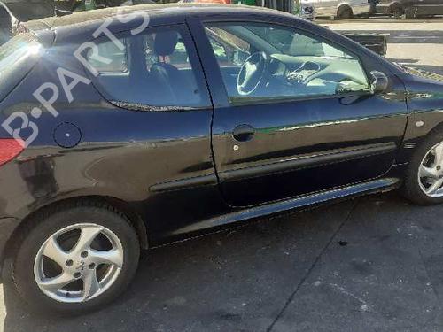 Left mirror PEUGEOT 206 Hatchback (2A/C) 2.0 HDI 90 | BP7403100C26 