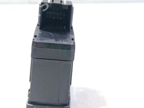 Switch AUDI A7 Sportback (4GA, 4GF) RS7 performance quattro | BP34544098I30 - Image 4