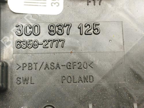 Fuse box VW PASSAT B7 (362) 1.6 TDI | BP36992175E1 - Image 5