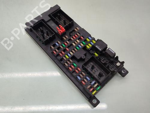 Used Fuse box LAND ROVER RANGE ROVER SPORT I (L320) 3.0 D 4x4 (256 hp) 31850782