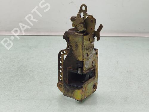 Serrure avant droite VW TRANSPORTER T4 Bus (70B, 70C, 7DB, 7DK, 70J, 70K, 7DC, 7DJ) 2.5 TDI (102 hp) 30330119